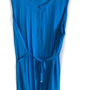 FLOWY FLATTERING DRESS